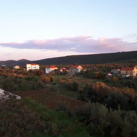 Luminaria Solis Kuca Za Odmor * Rogoznica