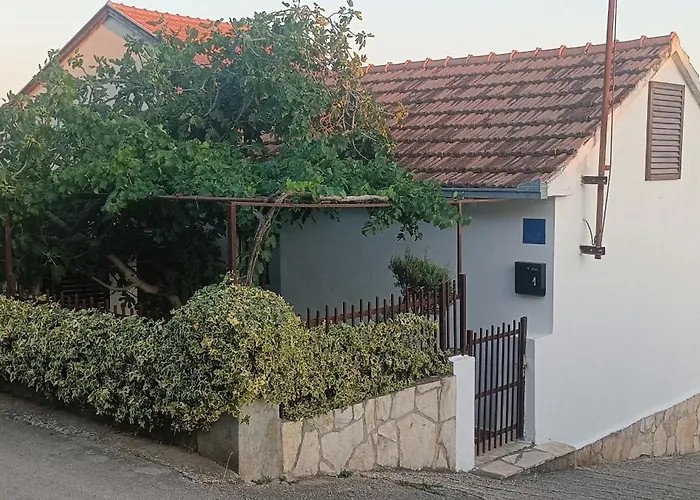 Ferienhaus Luminaria Solis Kuca Za Odmor Rogoznica (Sibenik-Knin)